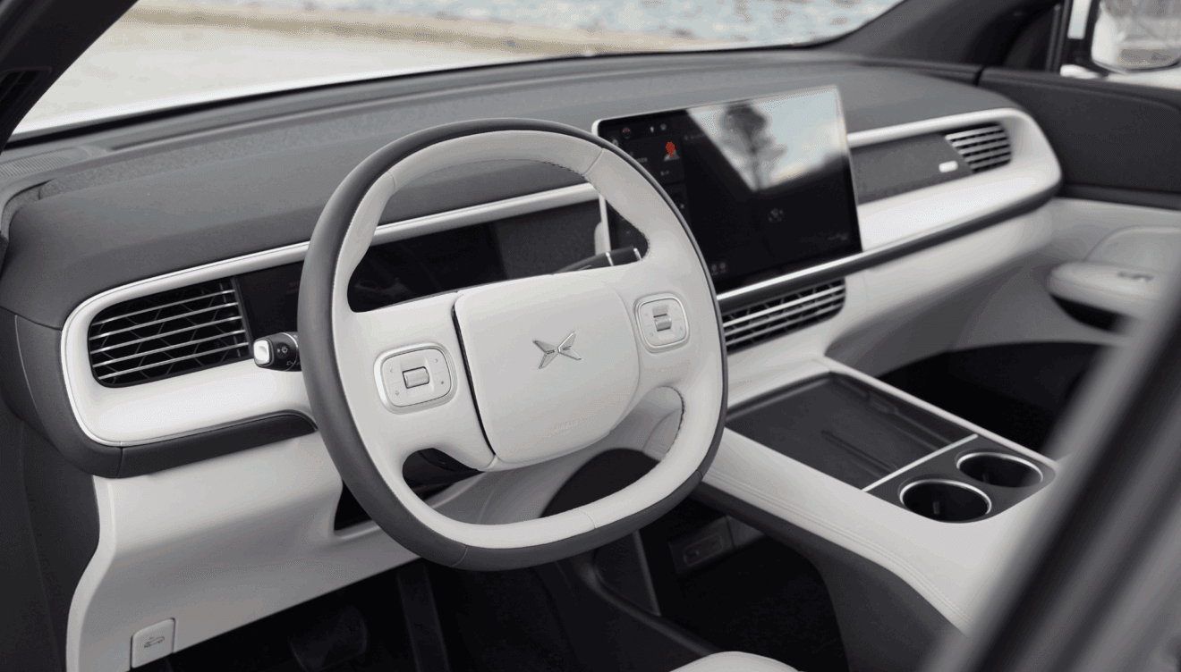 Interior del modelo urbano XPENG G6