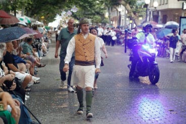 Las carrozas de Dénia 2025 bajo la lluvia 16