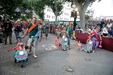 Las carrozas de Dénia 2025 bajo la lluvia 44