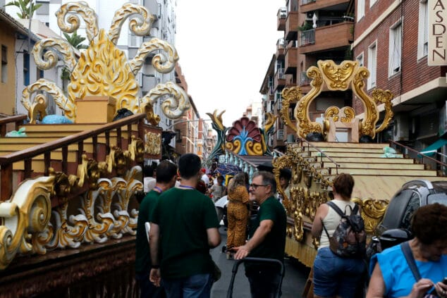 las carrozas de denia 2025 bajo la lluvia 6