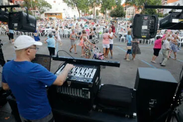 Noche de nuestros mayores en las Fiestas de Dénia  7