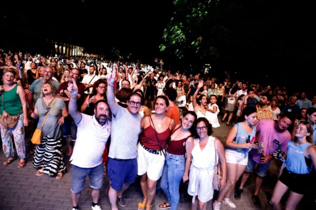 Del Rebombori Fest a la orquesta Platino: así fue el viernes más animado de las Fiestas de Dénia 53 orquesta platino 2