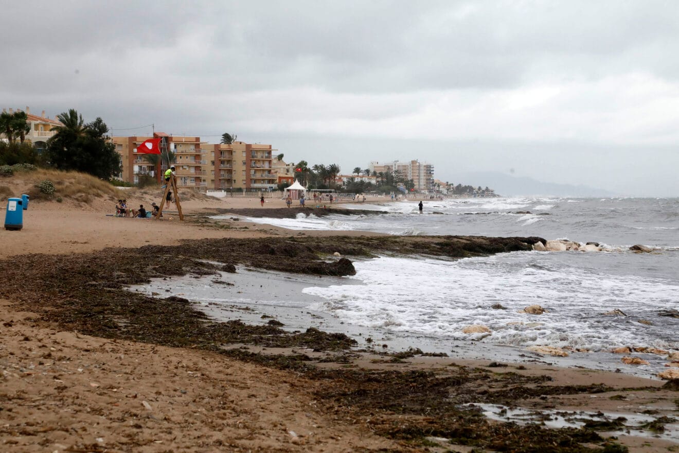 Primeras horas del temporal en Dénia en julio de 2025 31