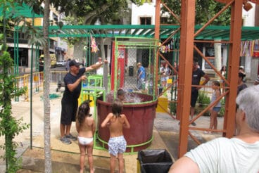 Juego de agua en la fiesta