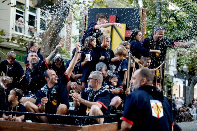 desfile infantil de moros y cristianos de denia 2025 27