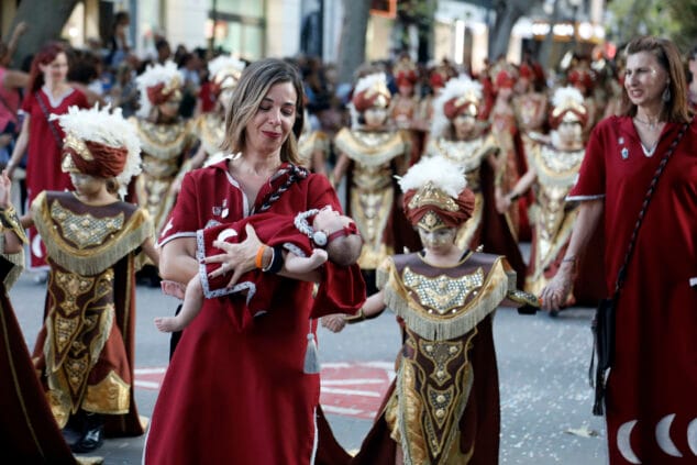 desfile infantil de moros y cristianos de denia 2025 40