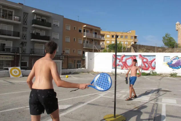 Juegos, música y arte mural marcan la celebración del Día Internacional de la Juventud en Dénia 19 dia internacional de la juventud en denia 17