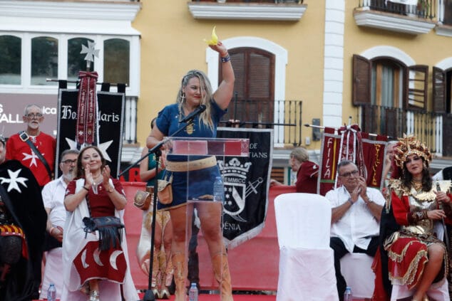 Imagen: Pregón a cargo de Esperanza Cheli