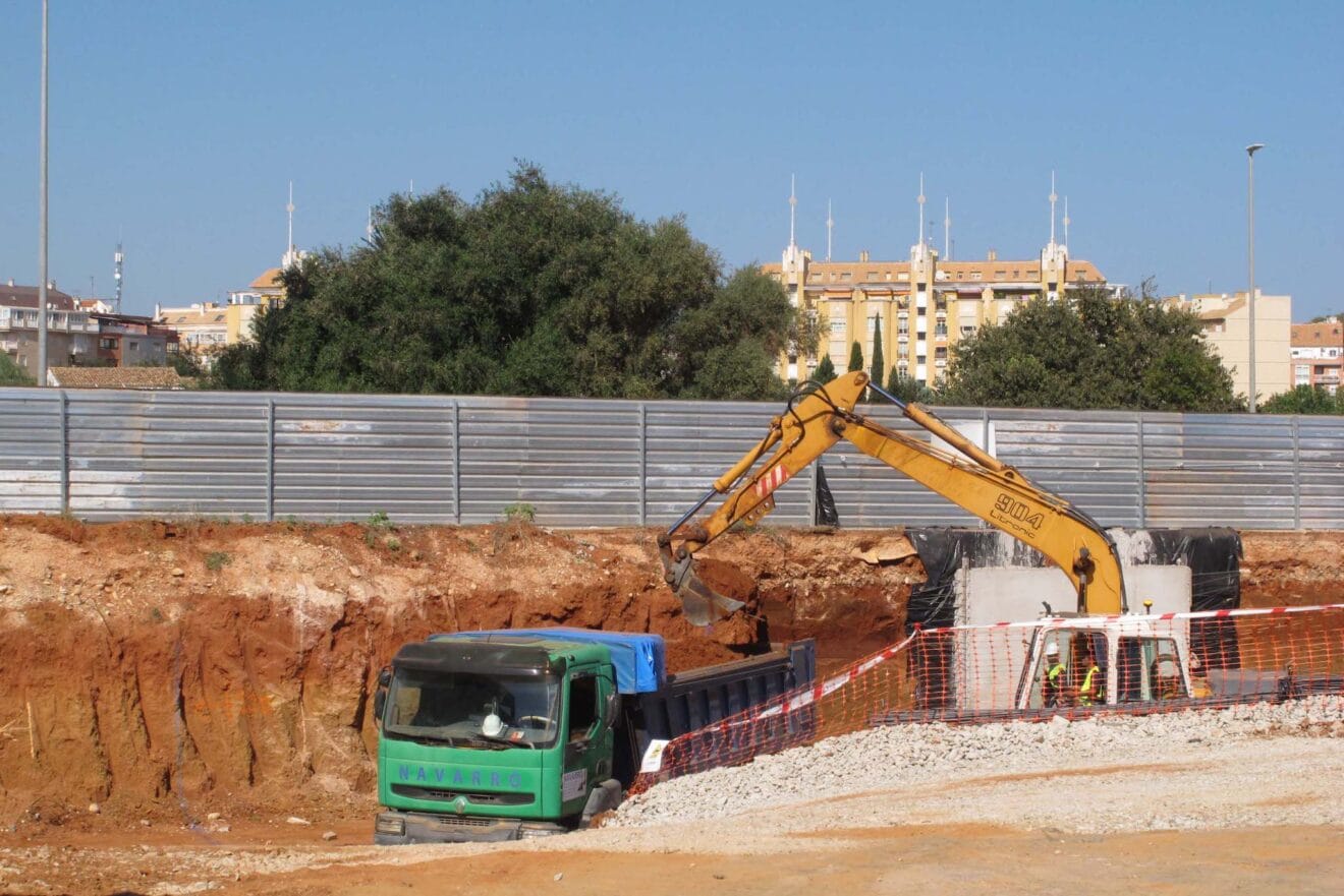 Trabajos en una nueva construcción de Dénia