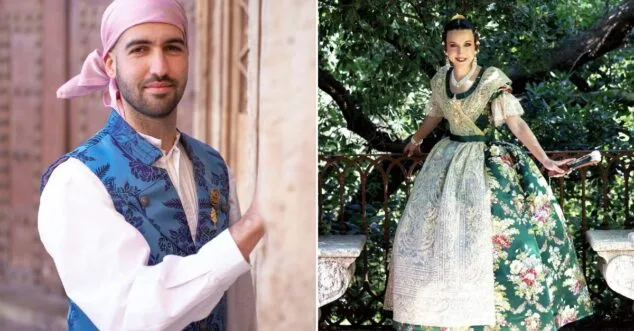 Imagen: Valen Alcalà y Llanos Ygarza, mantenidors de las Falleras Mayores de Dénia