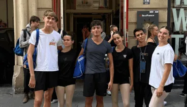 Alumnado de Babylon Escuela de Danza becados en París