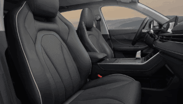 Asientos ergonómicos del EBRO S400 pensados para comodidad y soporte en viajes