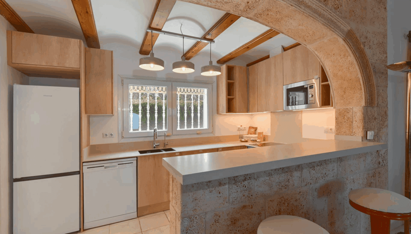 Espacio de cocina funcional ideal para estancias largas