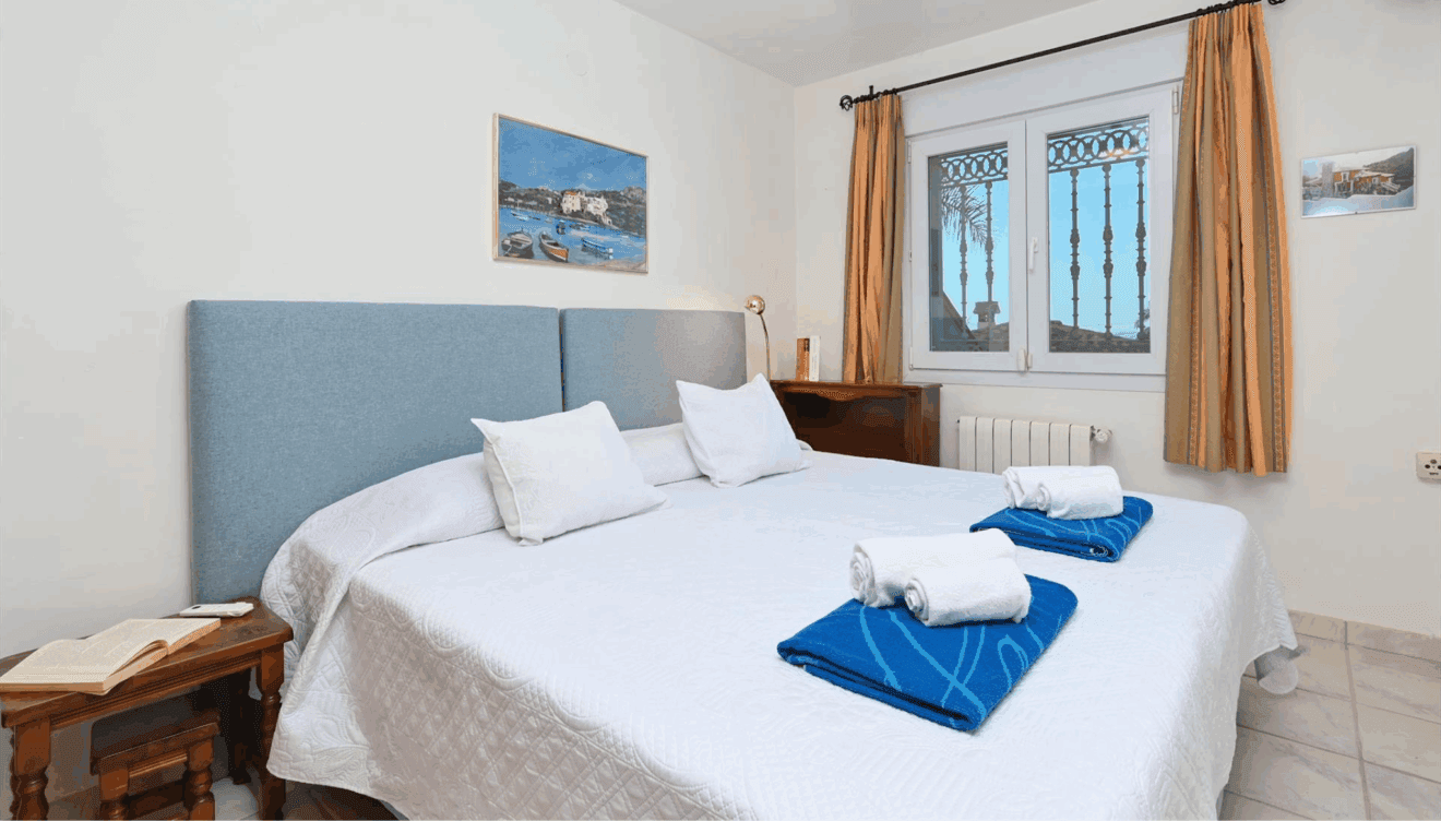 Habitación doble con decoración mediterránea