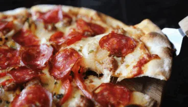 Glutenvrije pasta, burgers en pizza's: dat is het innovatieve menu van deze pizzeria in Denia.