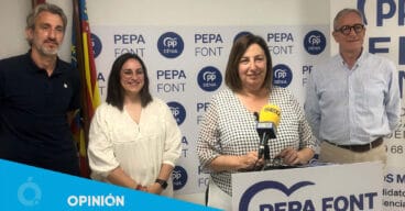 pepa font y su equipo en la presentaciond el programa del pp de denia en 2023 opinion