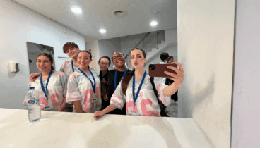 Preparándose para brilla en el escenario