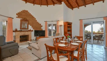 Salón comedor amplio y luminoso para compartir en familia