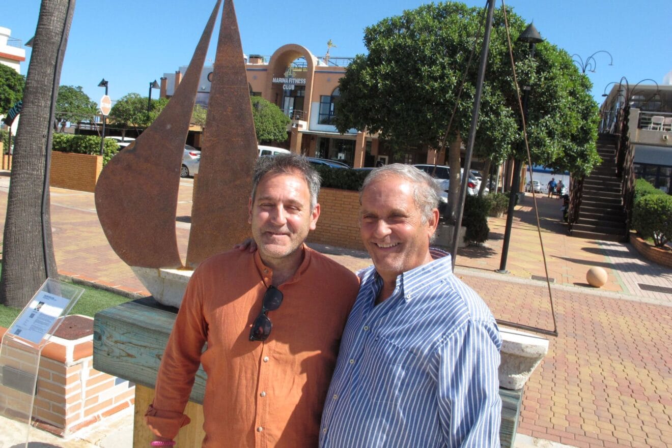 Tercer premio esculturas frente al mar