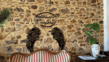 Un interior cuidado con detalles mediterráneos