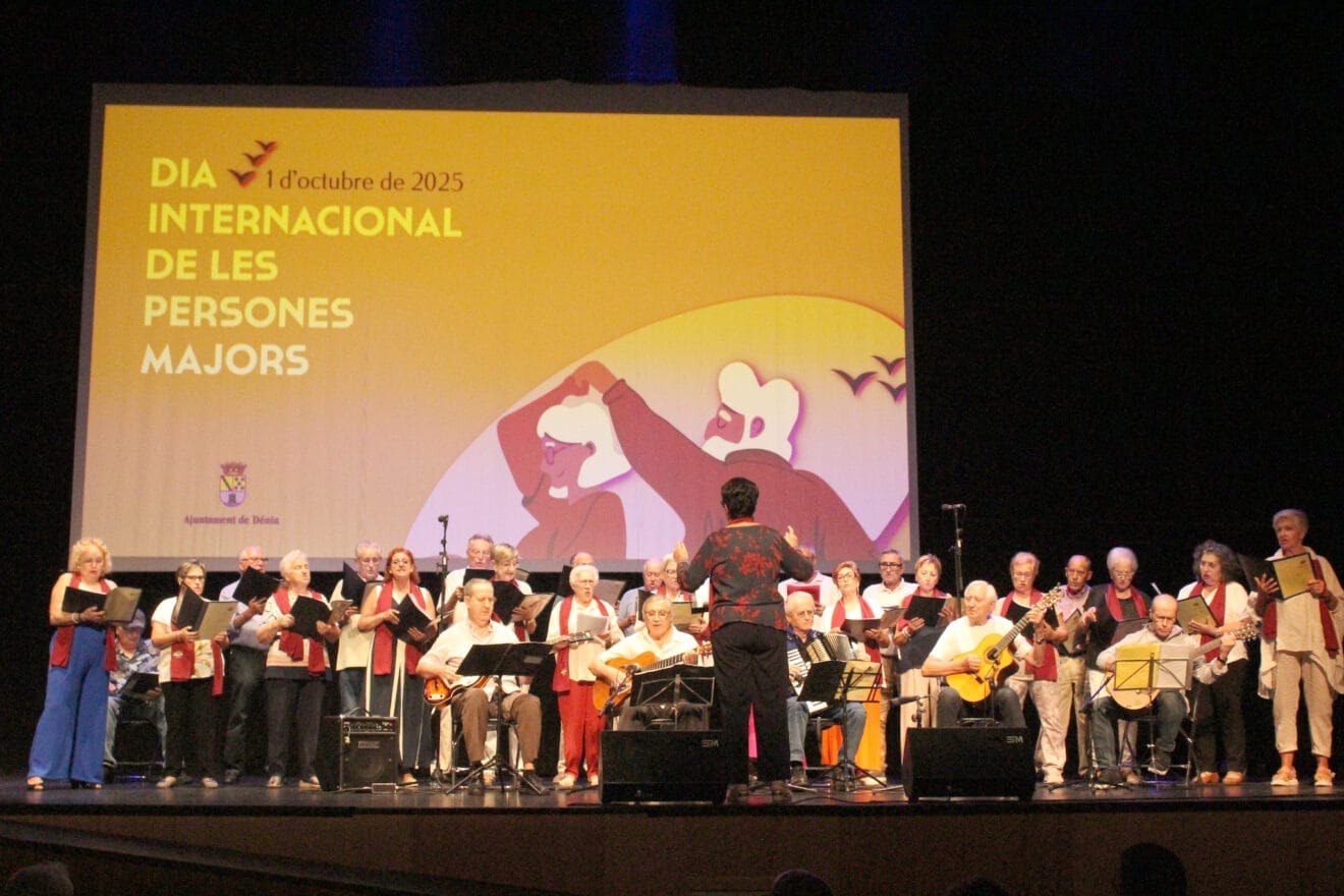 Acto en Dénia por el Día de las Personas Mayores 4