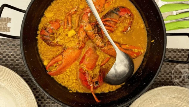 al mediodia degusta sus arroces de la casa