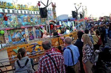 Families at the Denia fair