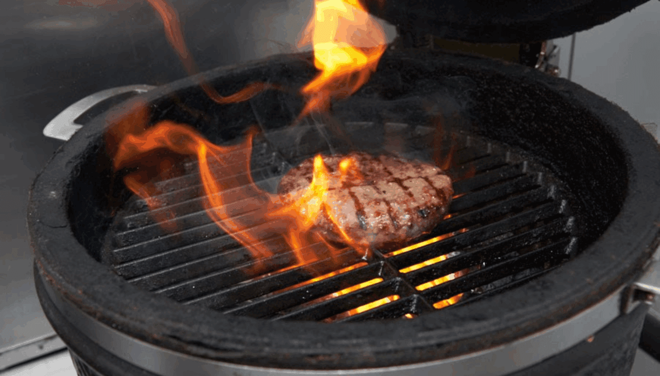 Hamburguesa al kamado