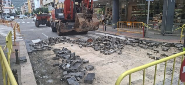 Imagen: Obras en calle Diana de Dénia (archivo)