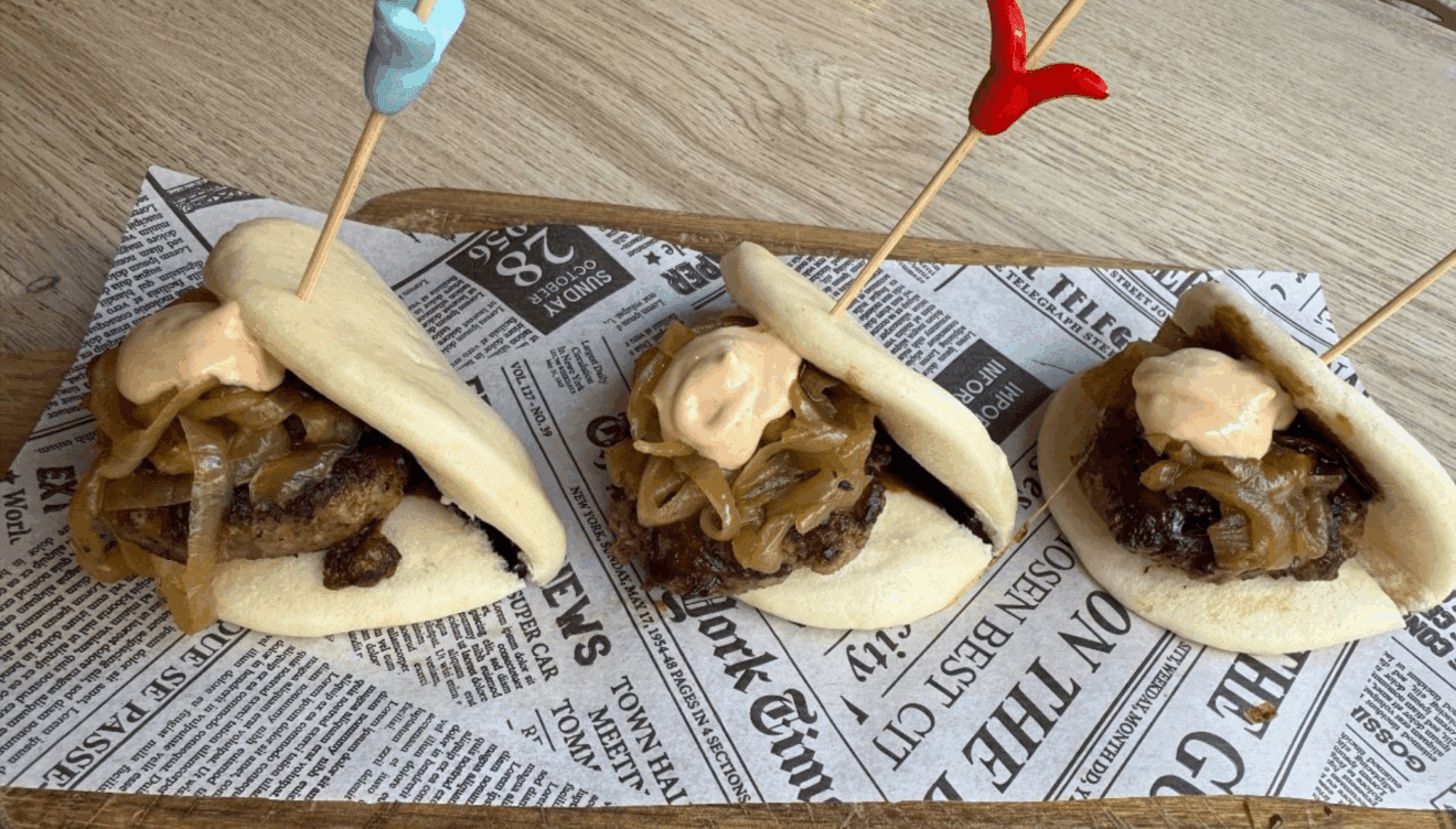 Pan bao con figatell fusión