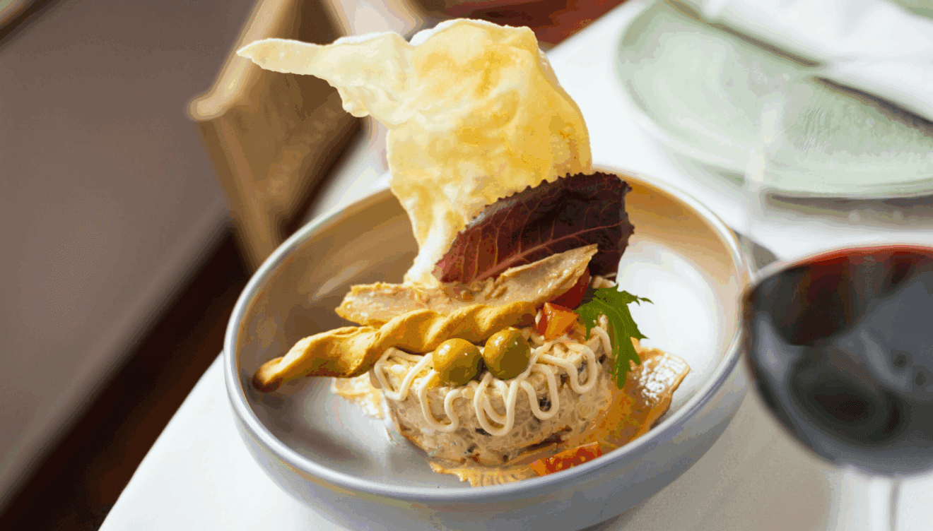 Tapas y platos tradicionales con un toque innovador en La Senia