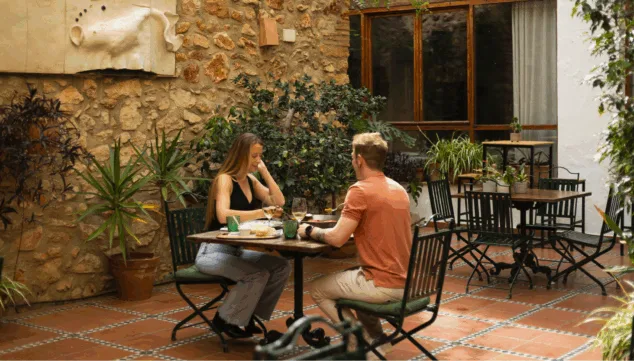 Restaurante La Senia 4 terrazas con encanto para comidas y cenas especiales en restaurante la senia