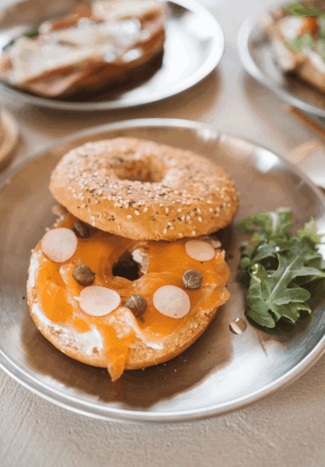 brunch saludable y de proximidad en un espacio unico en denia