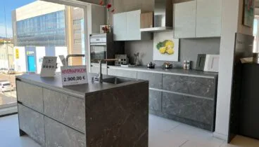 Abverkaufsküche Küche für 2 900e