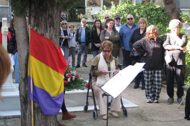 «Para que sus nombres no se borren»: Dénia rinde homenaje a los 49 republicanos fusilados en 1939 en el cementerio municipal 17 homenaje a los republicanos fusilados en denia 17