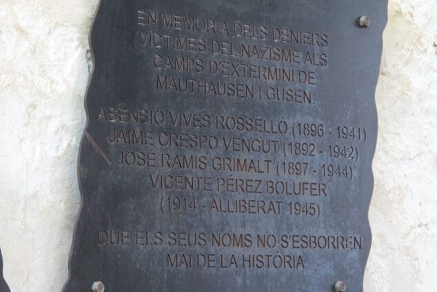 «Para que sus nombres no se borren»: Dénia rinde homenaje a los 49 republicanos fusilados en 1939 en el cementerio municipal 23 homenaje a los republicanos fusilados en denia 23