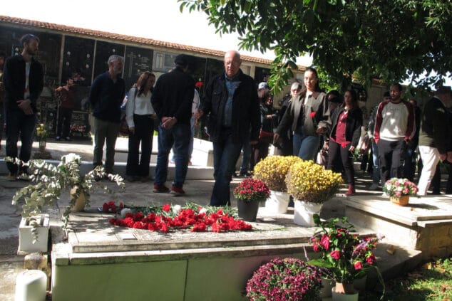 «Para que sus nombres no se borren»: Dénia rinde homenaje a los 49 republicanos fusilados en 1939 en el cementerio municipal 42 homenaje a los republicanos fusilados en denia 42