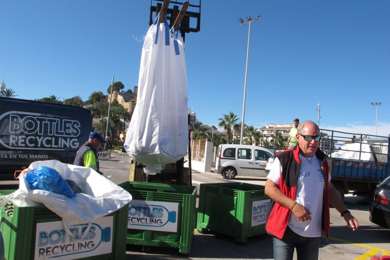 Jornada Barriendo mares en Dénia (11)