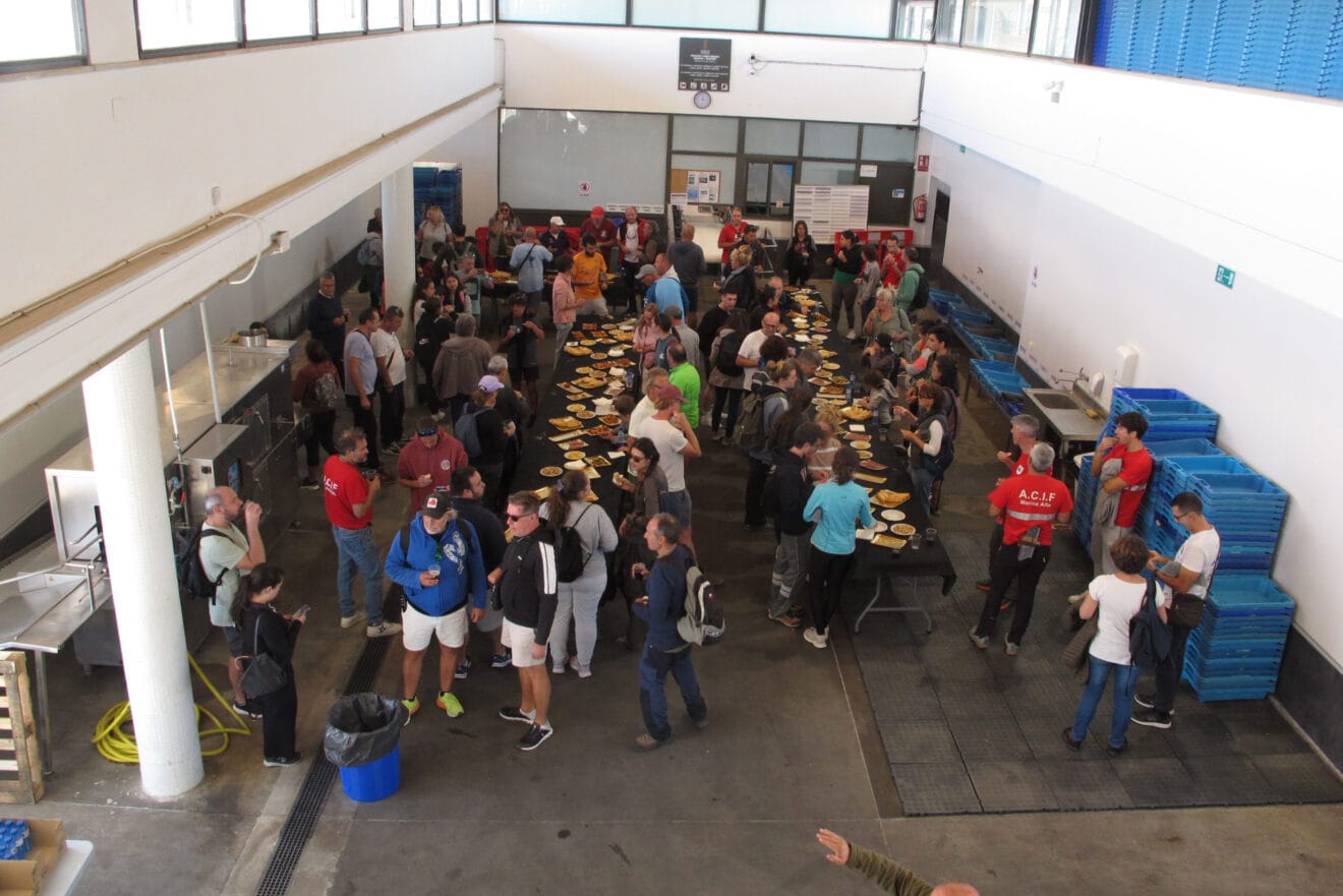 Jornada Barriendo mares en Dénia (12)