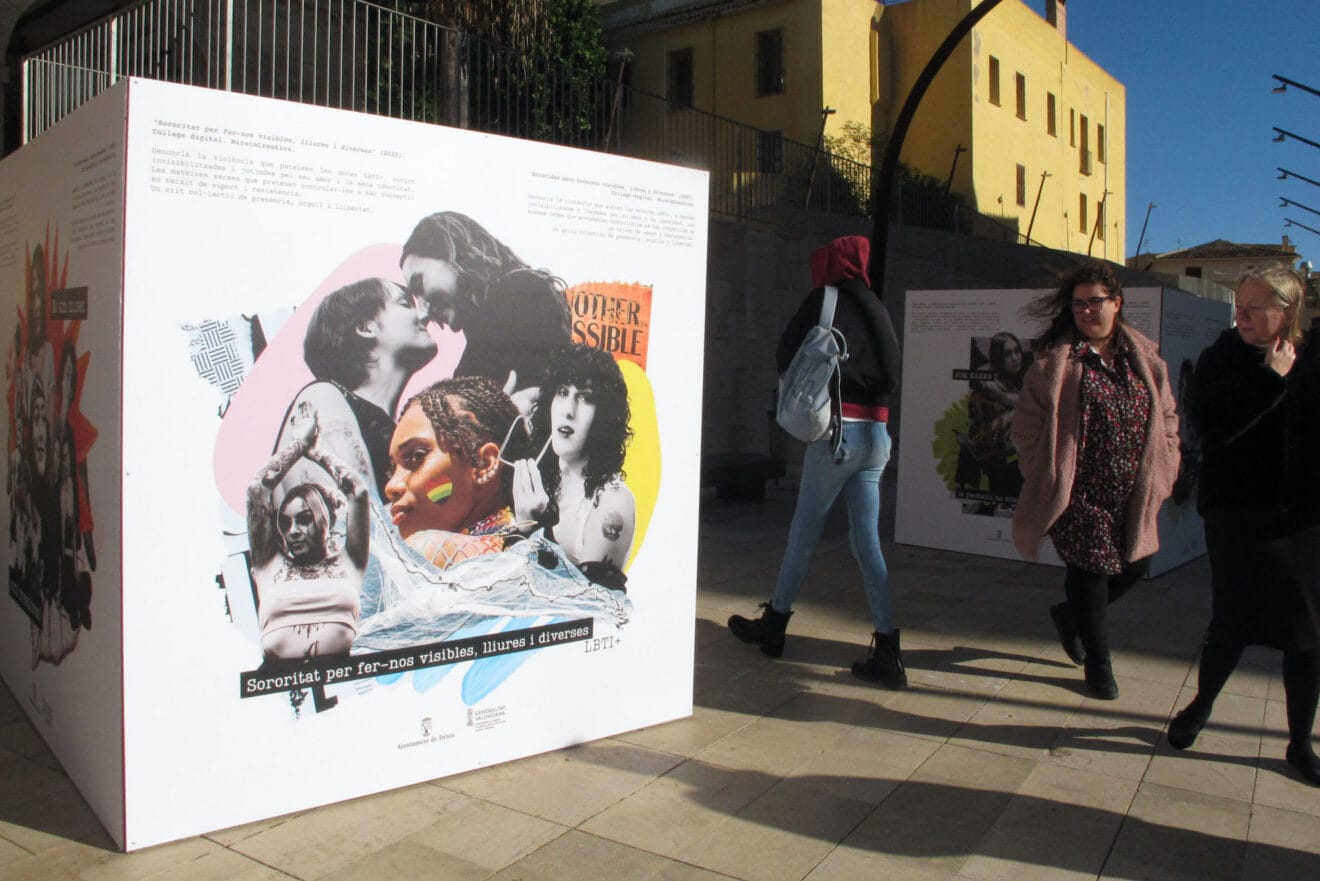 La exposición de arte en el espacio público 'Som marea' se instala en la plaza de la Constitució 16