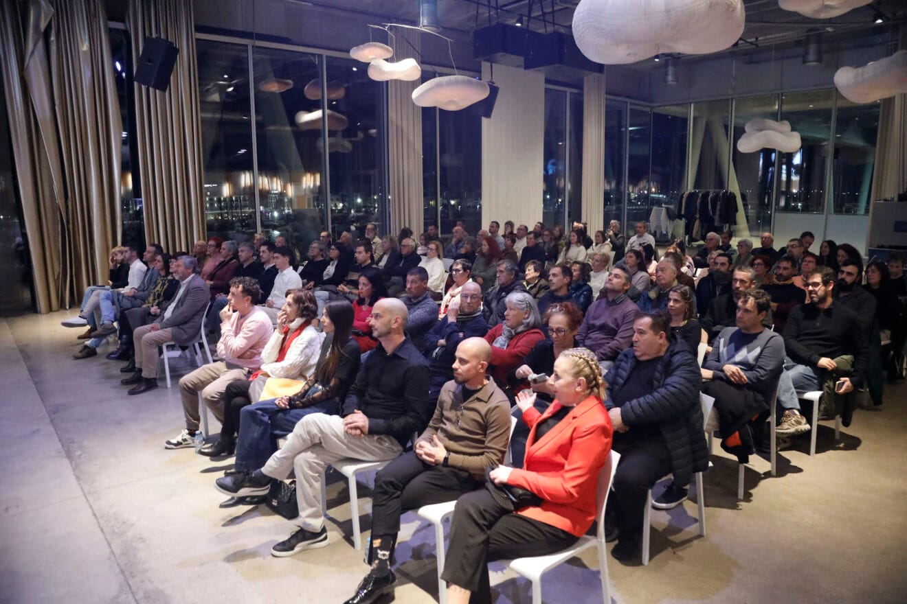 La gran noche de los Premis de la Tardor reúne talento, emoción y reivindicación en Dénia 2