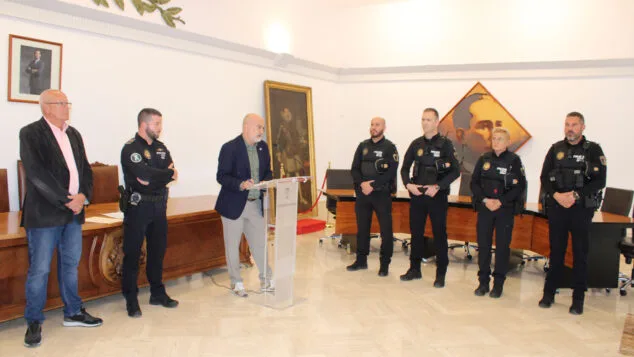 Imagen: Presentación de la nueva Unitat de Prevenció i Seguretat Ciutadana de la Policía Local de Dénia