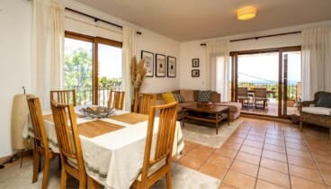 Casa en Denia con terraza superior acceso desde el salón