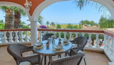 Comedor exterior perfecto para comidas al aire libre