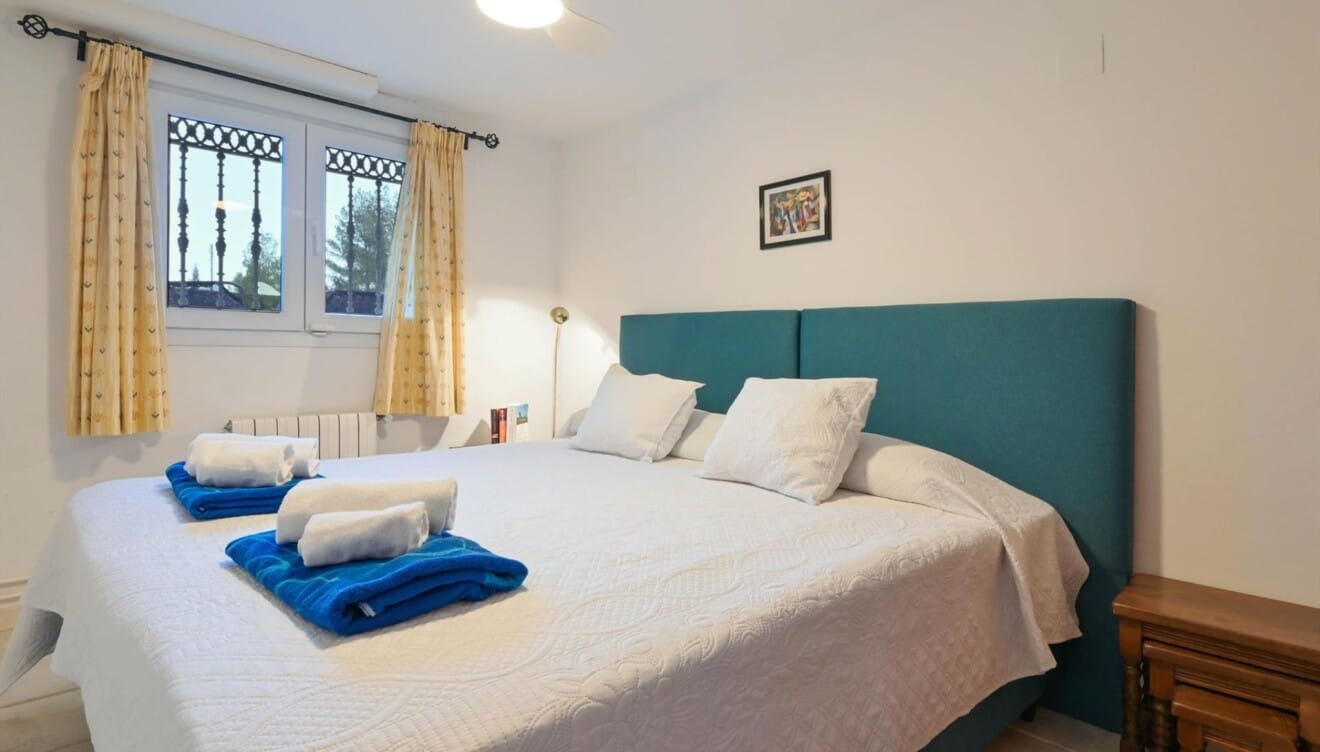 Dormitorio doble con espacio para el descanso diario