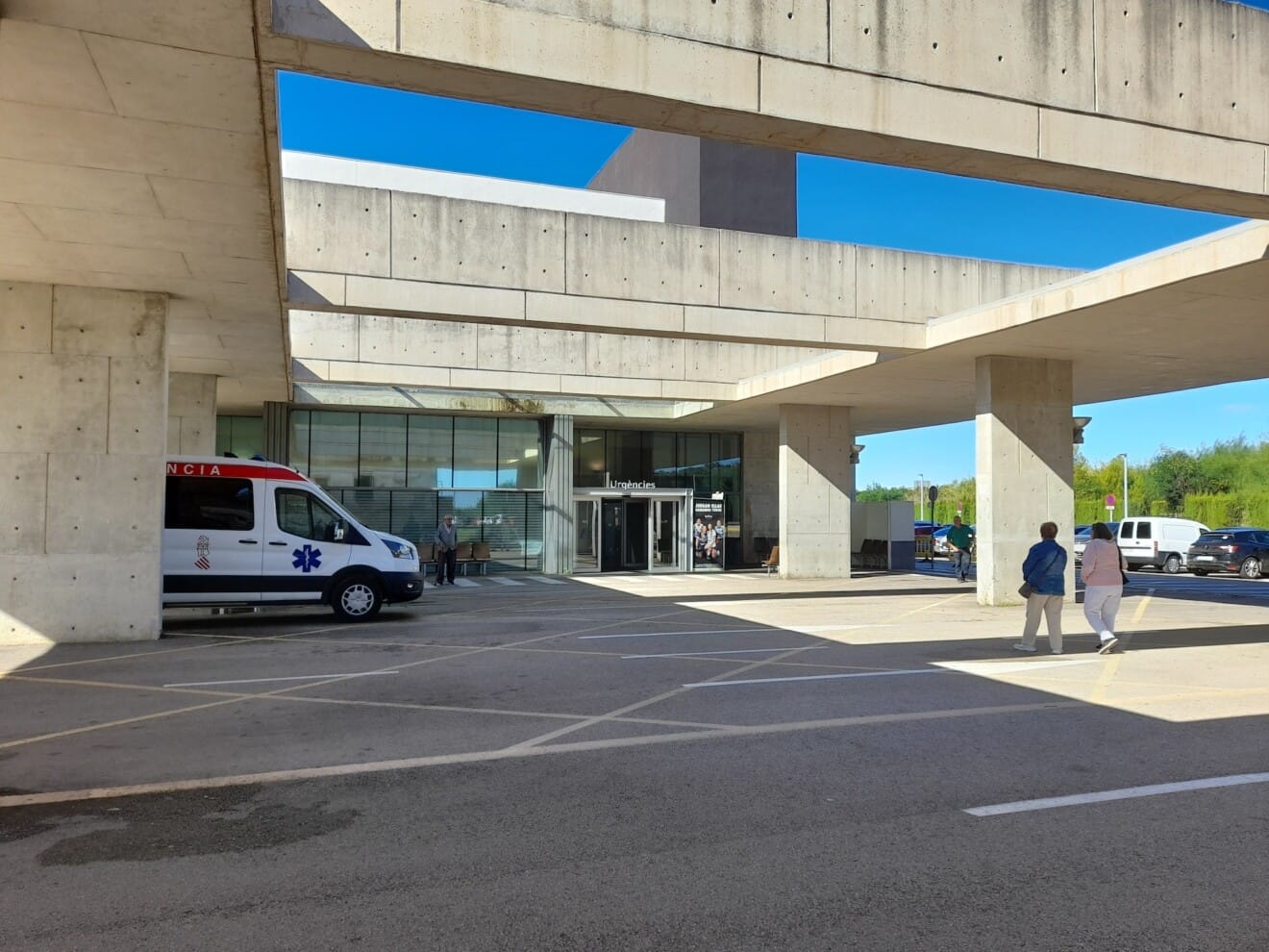 Entrada de Urgencias del Hospital de Dénia