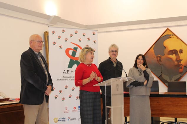 Dénia ya tiene ganadores de la XXVI Ruta de Tapas: estos son los premiados y sus tapas estrella 2 entrega de premios de la 26a ruta de tapas de denia 01