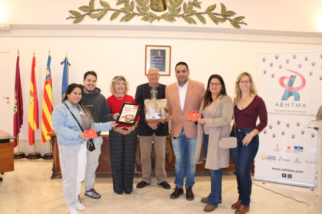 Dénia ya tiene ganadores de la XXVI Ruta de Tapas: estos son los premiados y sus tapas estrella 8 entrega de premios de la 26a ruta de tapas de denia 07