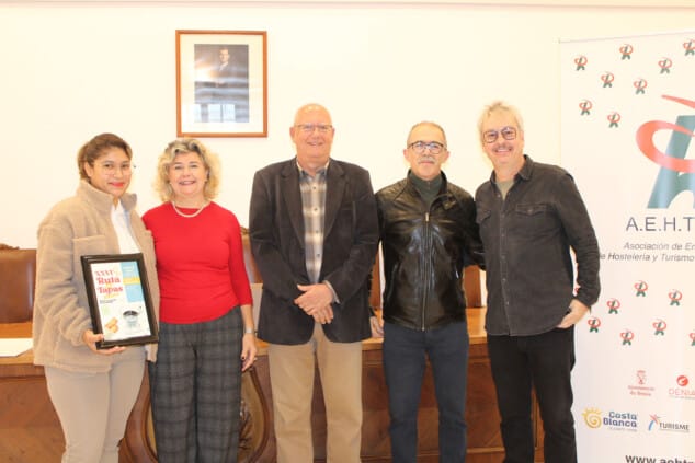 Dénia ya tiene ganadores de la XXVI Ruta de Tapas: estos son los premiados y sus tapas estrella 18 entrega de premios de la 26a ruta de tapas de denia 18