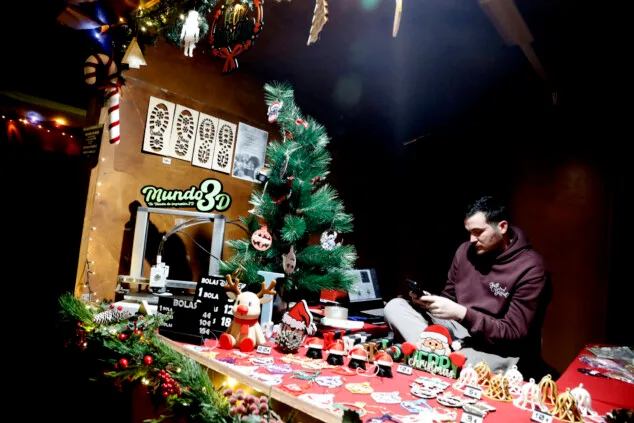 El Mercat de Nadal de Dénia arranca con novedades, pero aún hay detalles sin terminar 17 mercat de nadal de denia 2025 21